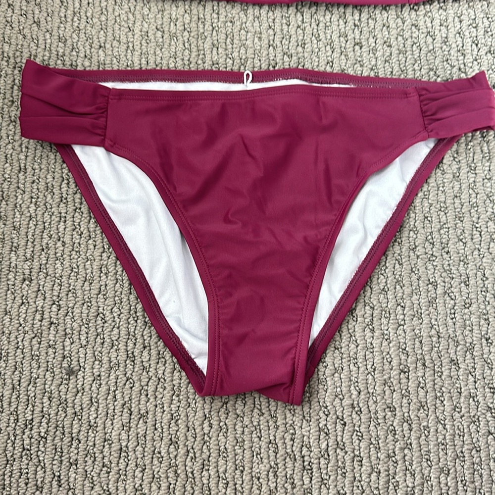 Women’s halter swimsuit - Picture 2 of 10